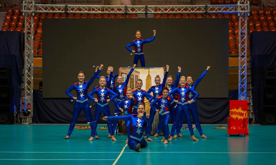 Twirlteam Cothen.jpg