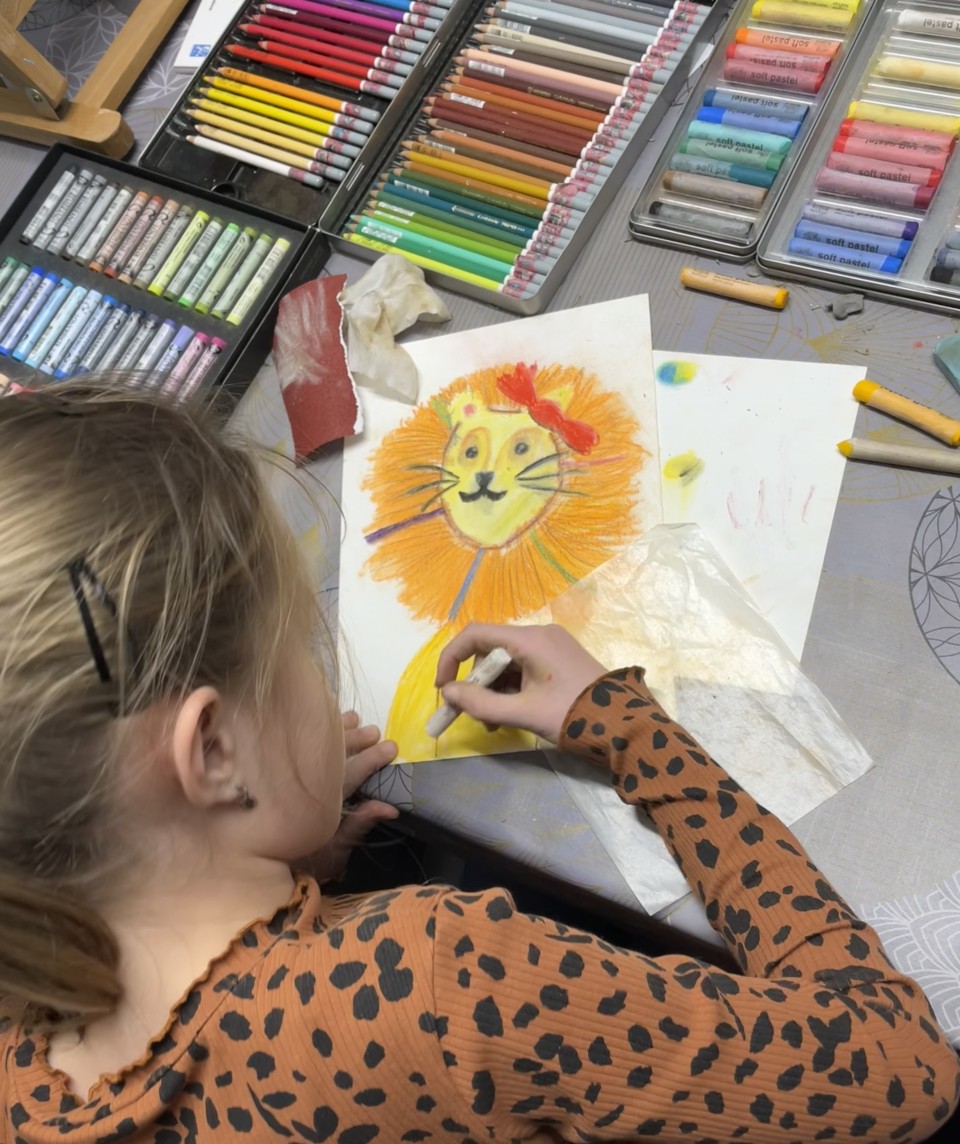 Atelier Kleur in Kunst - Tekenen en schilderen.jpeg