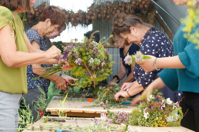 workshop bloemschikken.jpg